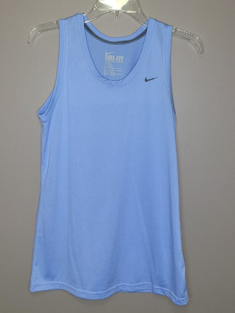 Nike Dri-FIT Women's Light Blue Sleeveless Athletic Tank Top Large